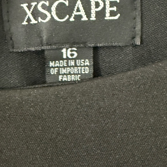 Xscape Evenings Ruffle Puff Sleeve Gown Size:16 $218 - Picture 6 of 7